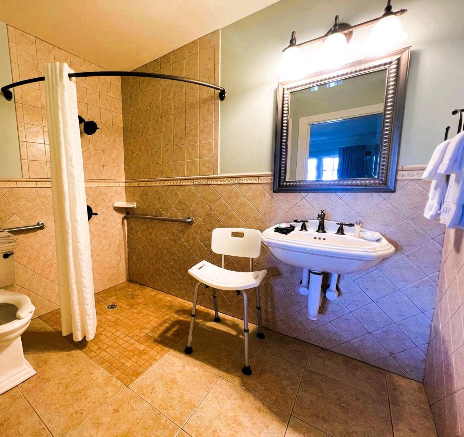 Bayfront Inn Сейнт-Огастін Номер фото
